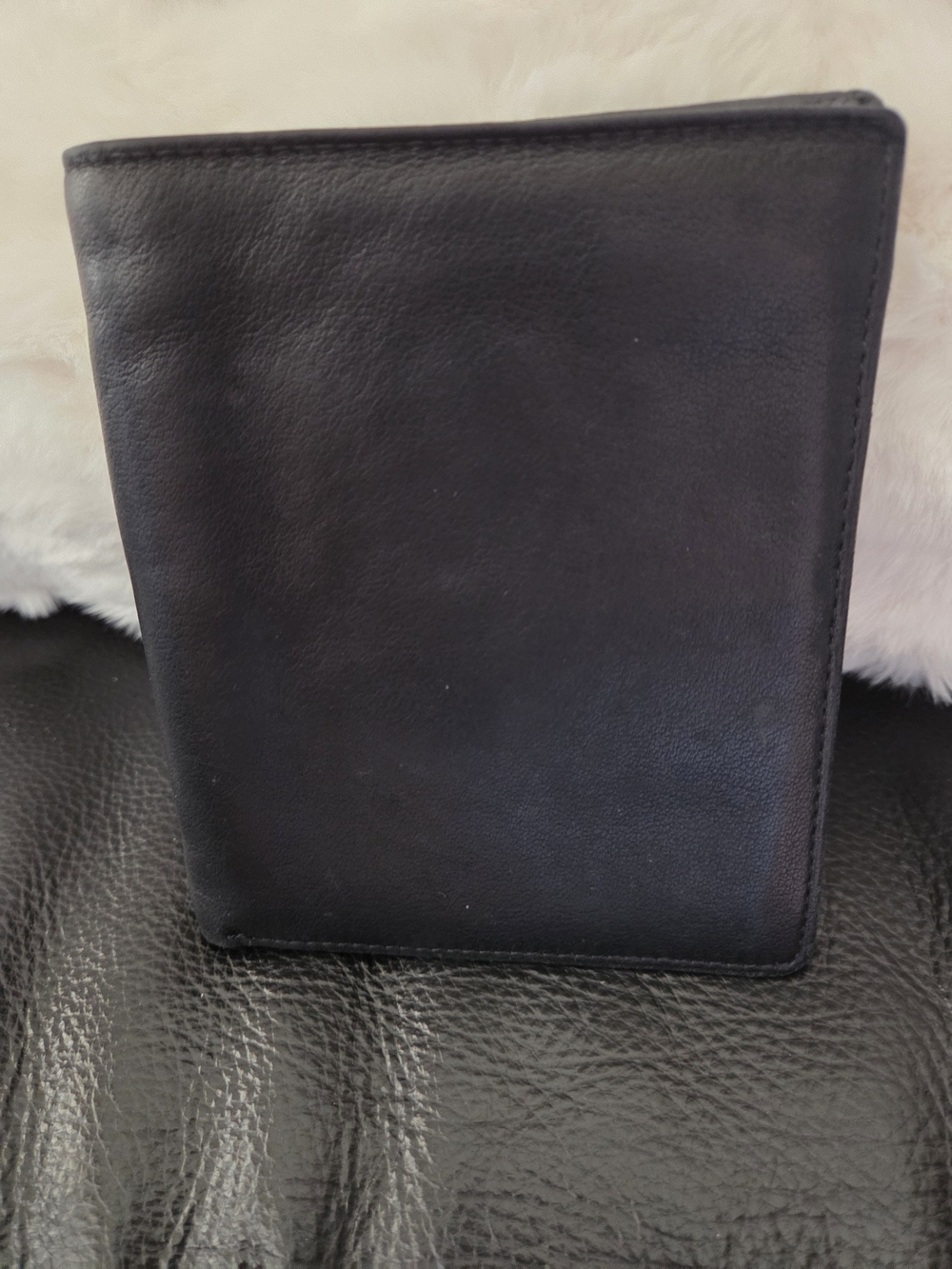 Wilson's Leather Men's Black Leather Bifold Wallet
